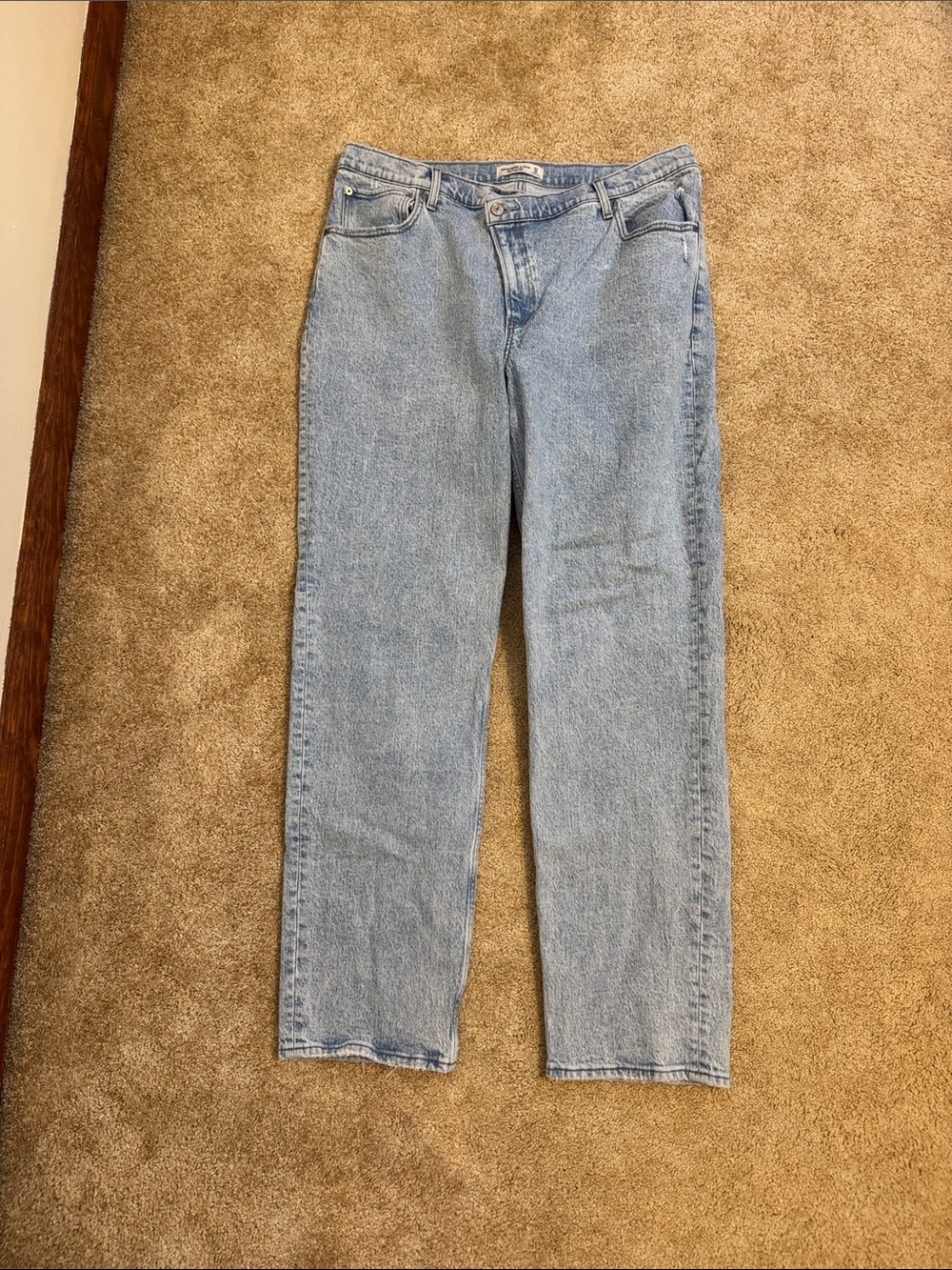 Abercrombie & Fitch Light Blue the 90’s Straight Ultra High Rise Jeans
